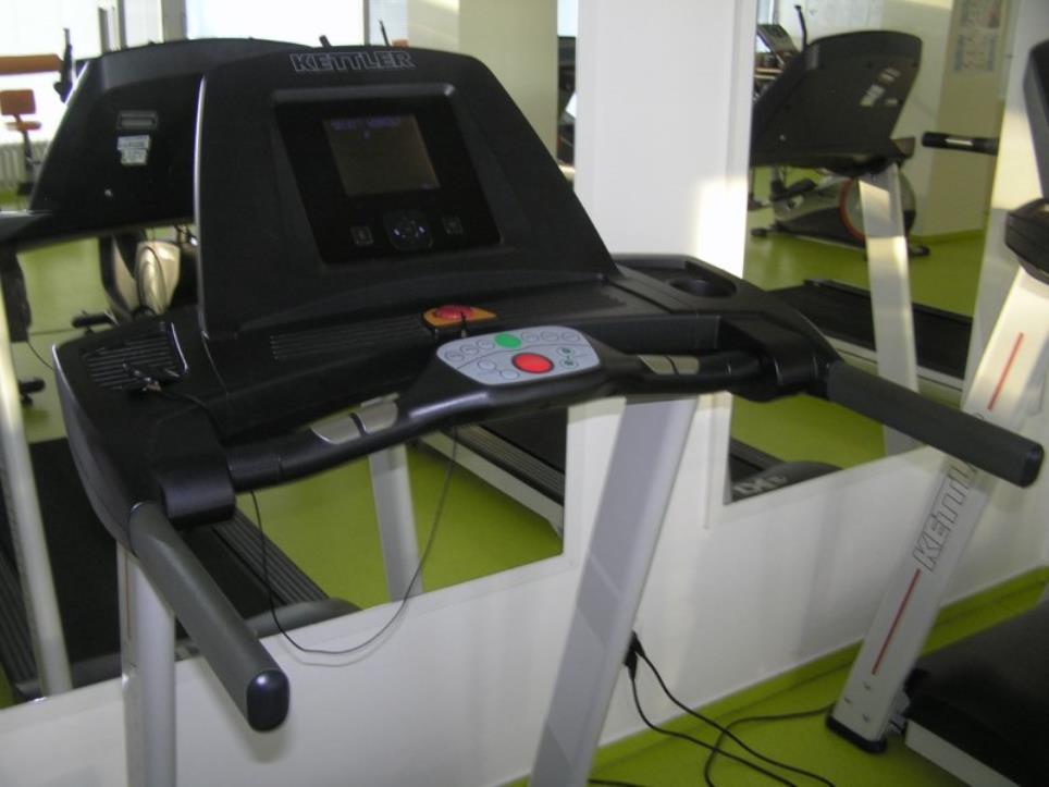 Prumyslových robotu-3